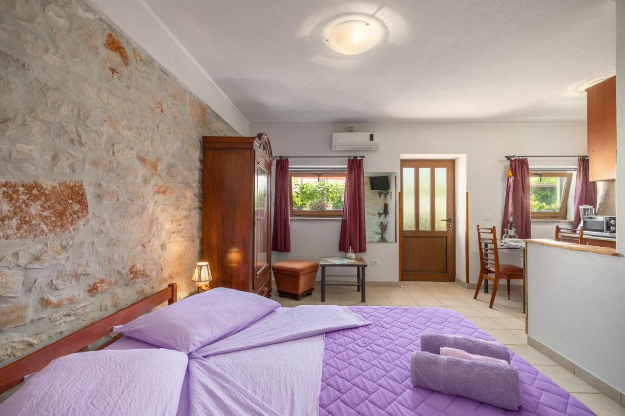 Basarinka * Porec